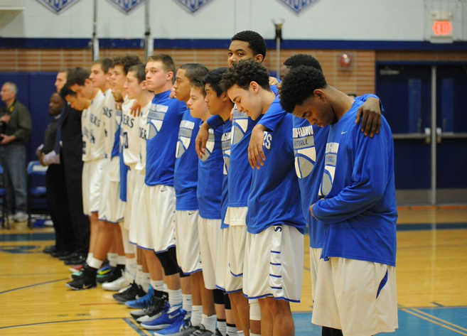 Boys+basketball+loses+hard-fought+battle+to+Roselle