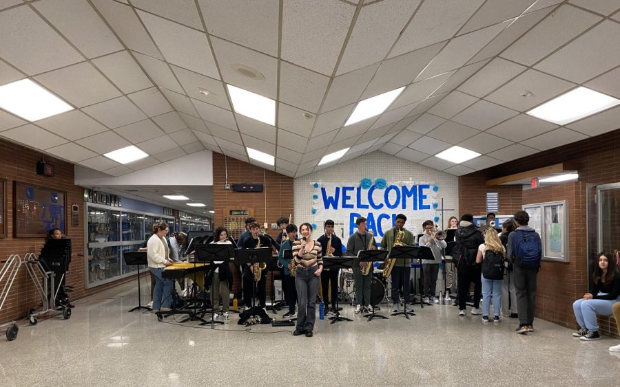 Students and Staff Welcome Dr. Heisey Back to SPFHS