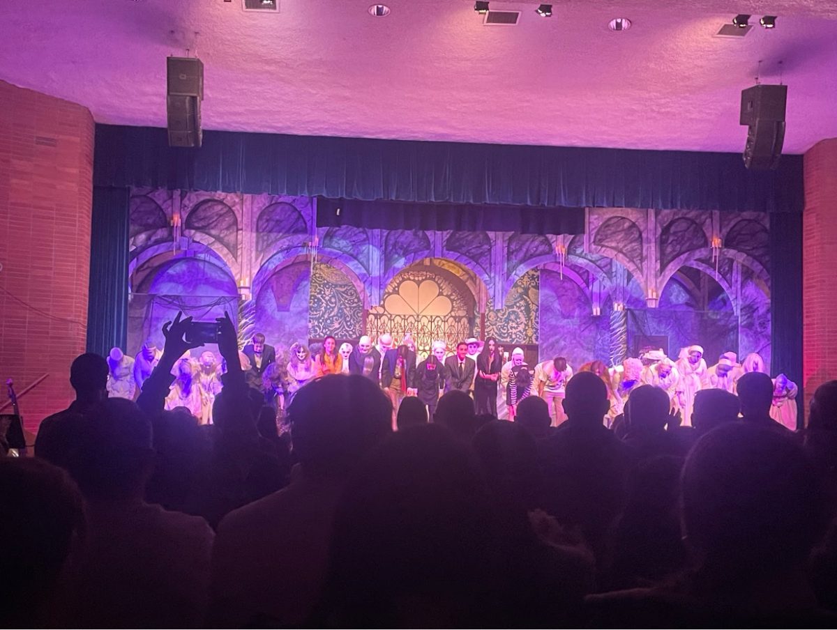 The+SPFHS+cast+of+%E2%80%9CThe+Addams+Family%E2%80%9D+takes+a+bow+at+the+end+of+their+March+15th+show.+The+production+was+put+on+during+a+March+weekend+over+the+course+of+four+days.+The+SPFHS+cast+of+%E2%80%9CThe+Addams+Family%E2%80%9D+takes+a+bow+at+the+end+of+their+March+15th+show.+The+production+was+put+on+during+a+March+weekend+over+the+course+of+four+days.+