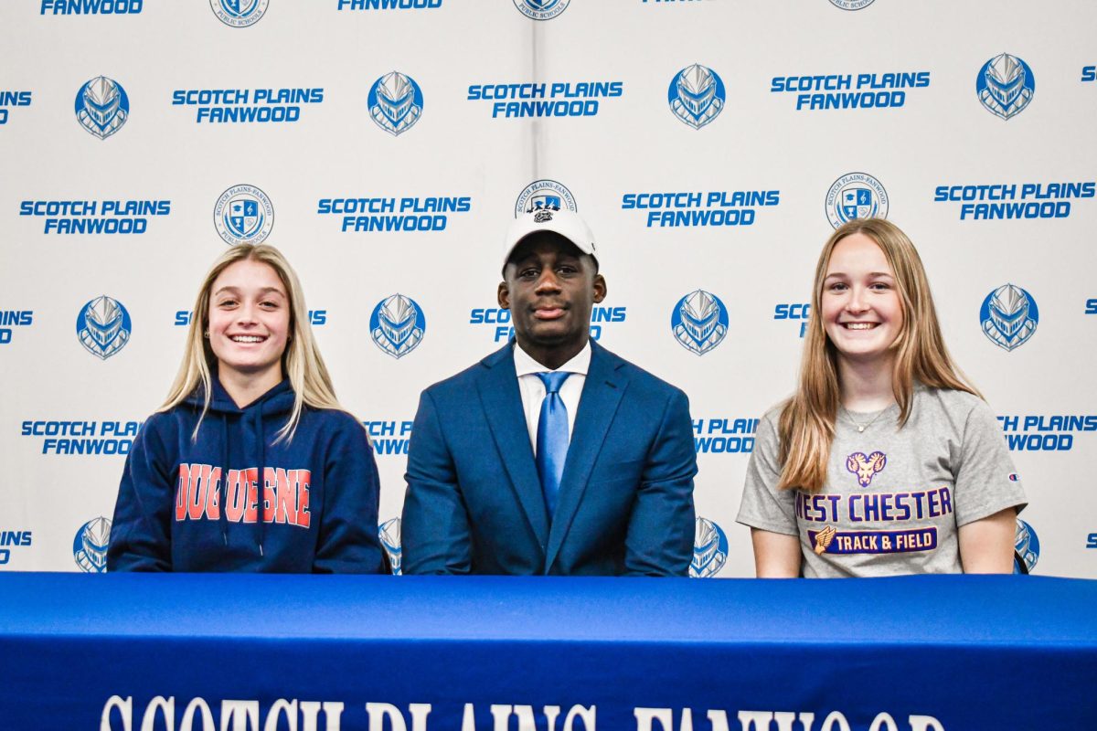Congratulations to the three SPFHS student athletes who officially signed their letters of intent on National Signing Day!

